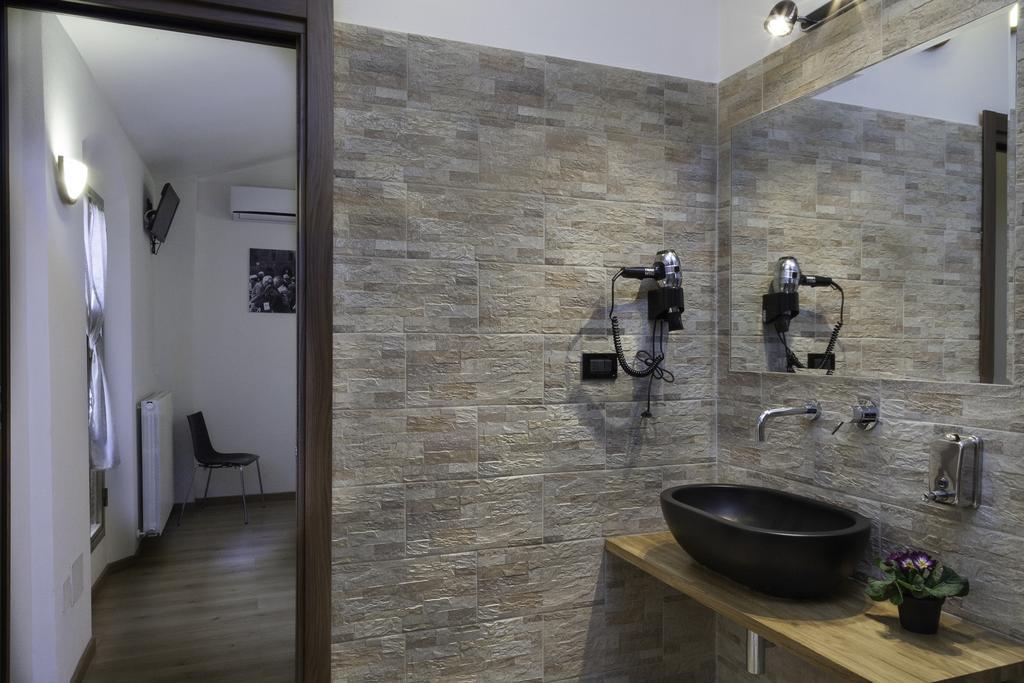 Bella Ciao Bed & Breakfast Bolonya Oda fotoğraf